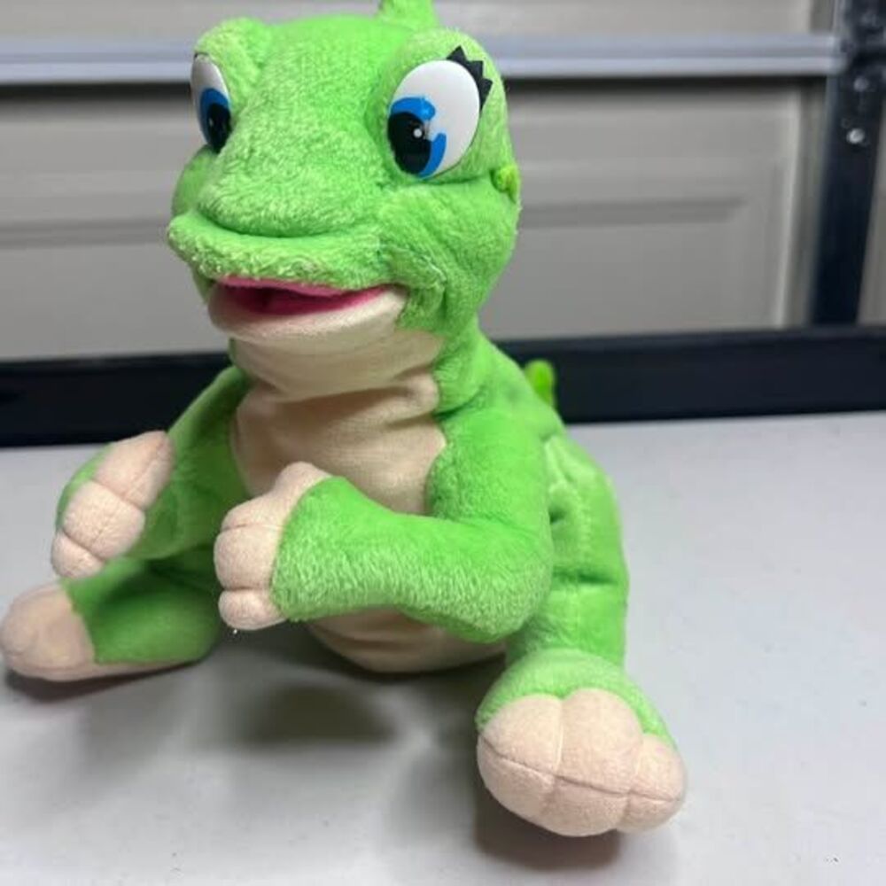 Rare Vintage 1996 Equity Toys Land Before Time Flop-A-Saurus Ducky Plush
